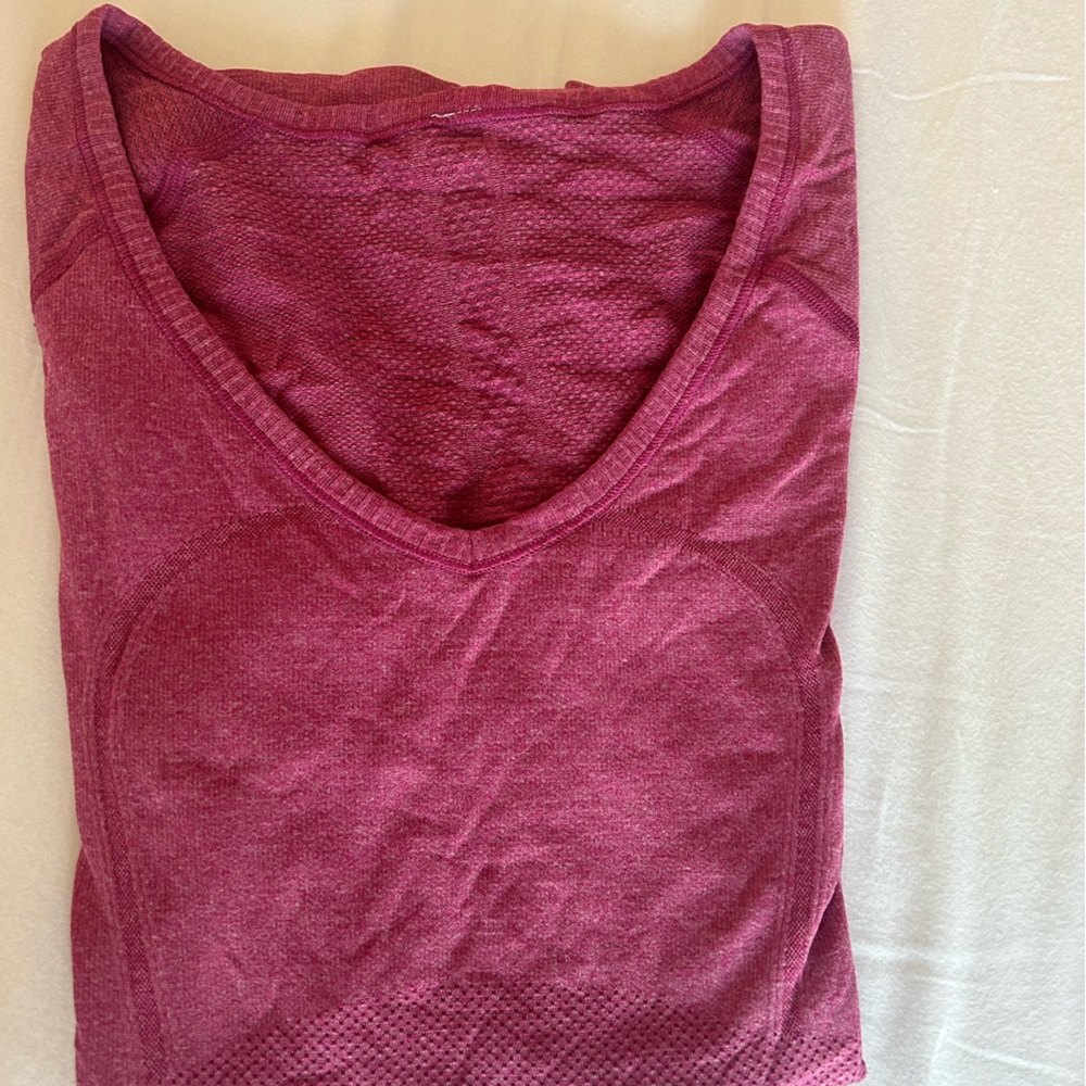 Lululemon Rare Swiftly Tech Short Sleeve V Neck Magenta/Pink